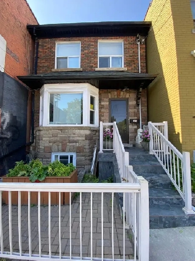 2 Bedroom (with 3 beds) - Furnished Apartment in a House -$2,995 Image# 3
