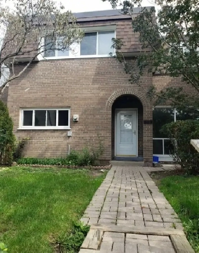 1 large furnished bedroom Image# 1