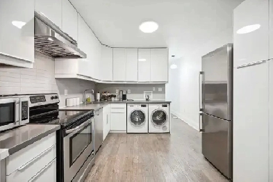 Fully furnished: Urban Haven in Toronto Annex Image# 3