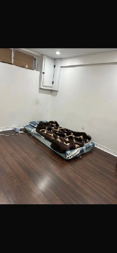 Basement Bedroom Image# 1