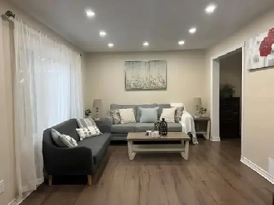3 Beds 2.5 Bath House for Rent in Brampton Image# 3