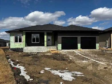 OPEN HOUSE APRIL 12 SAT 1-3. 15 MURANO COVE, STEINBACH,MB Image# 1