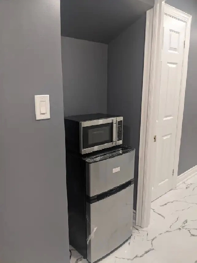 Basement Studio Unit for Rent at Markham Rd and Steeles ave East Image# 1