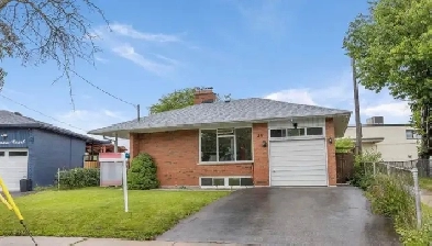 4 bedroom & 2 bath BASEMENT for rent in Scarborough Image# 1