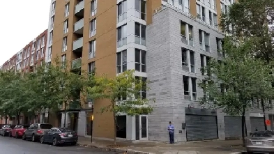 Quartier des spectacles, centre-ville, 31/2 immeuble récent, Image# 1