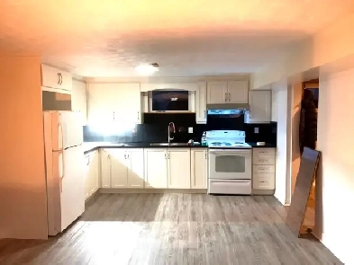 2-Bdrm Basement Suite with Kitchen & Bath by STC - MAY 1ST Image# 4