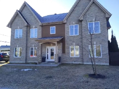 Gd 4 1/2 rue Hortensia, La Plaine -Terrebonne  dispo  juillet Image# 1