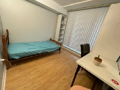 Chinatown center : A room to rent Image# 1