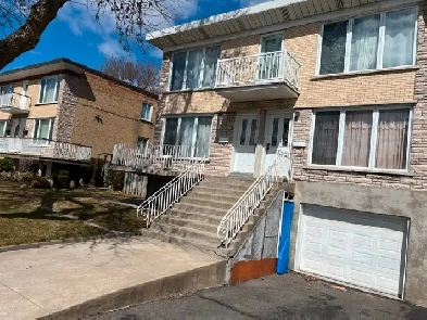 Anjou,  , Grand 5 1/2 haut duplex Image# 1