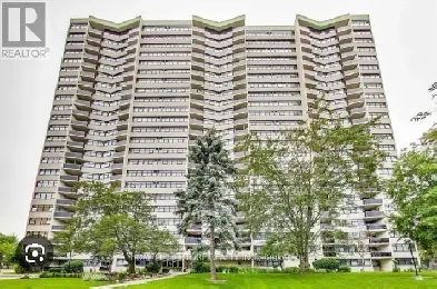 Spacious 3 bedroom condo for rent Image# 1