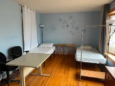 MOHAWK STUDENT FENNEL CAMPUS  ROOMS For rent for girls in girls Image# 1