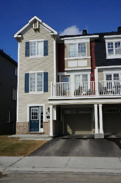 End Unit Three Bedroom townhouse Stittsville Ottawa Image# 1