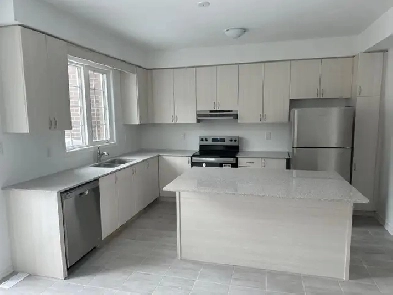 Brand New 3 or 4 Bedroom Townhome for Rent Image# 4