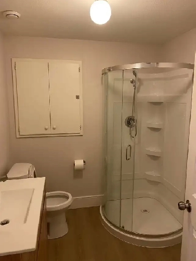 Room for rent (Langara-49th sky train) GIRLS ONLY Image# 5