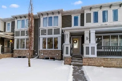 3 bed 3 Bath Townhouse - Double car Garage Image# 17