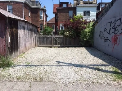 Parking - College and Bathurst - Outdoor Image# 1