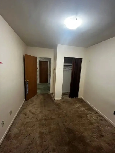 Room for rent near Port Credit at Merrow Road Mississauga Image# 3