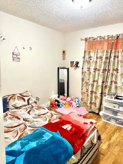 Sharing Room Available Image# 5