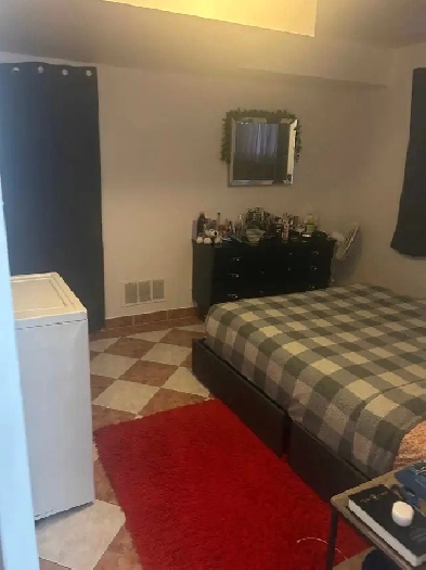 2 1/2 langelier semi sous sol Image# 1