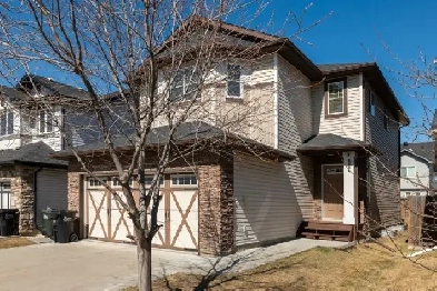New Listing 2008 Sq Ft 2 Storey Home in Emerald Hills Image# 1