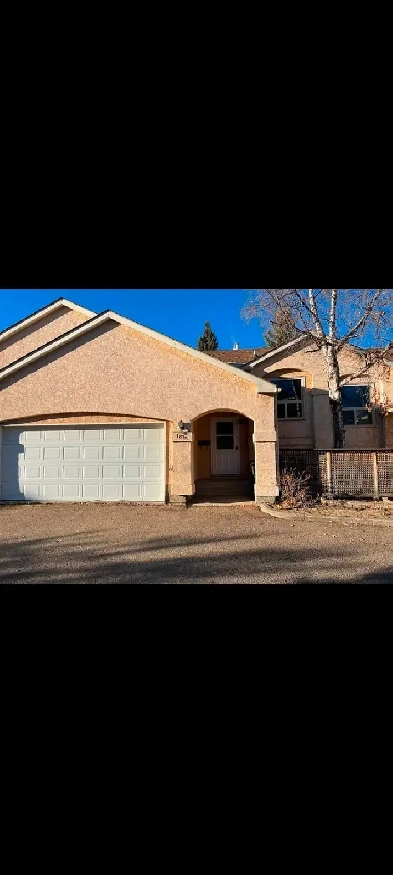 2 bedroom Double Garage Image# 2