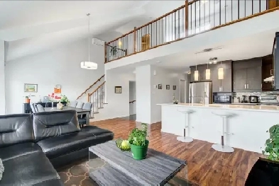 Spacious condo with mezzanine for sale in Brossard L section Image# 4