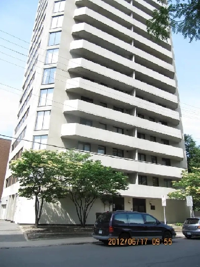 1 Bedroom/parking at downtown,Furnished/Und Image# 1