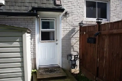 Studio apartment in Toronto Image# 1