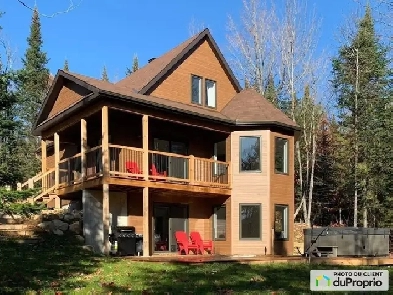 $699,900 - 2 Storey for sale in Denholm Image# 2