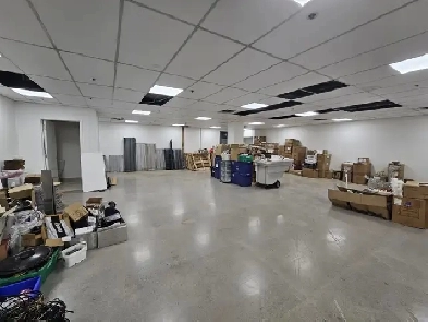 Grand espace lumineux à louer, bureaux, studio ou entrepôt Image# 1