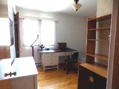 pour le 1er mai Ligne bleue, ⚜ Métro Iberville Image# 1