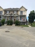 Condo à louer Image# 1