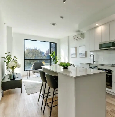 1 Bedroom in Central Downtown Image# 1