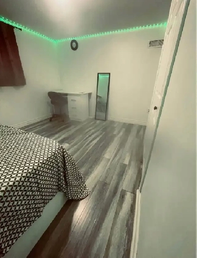 Private furnished room walking distance to Subway station Image# 11