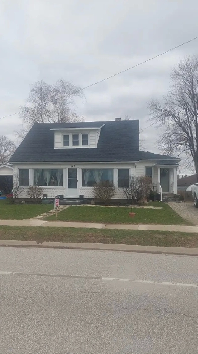 House for Sale- Cottam Image# 1