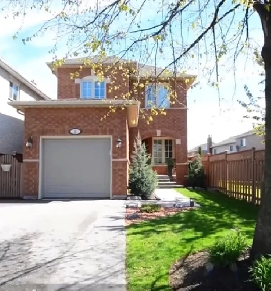 3 Bedroom House for Rent In Brampton(Drinkwater/chinguacousy) Image# 1