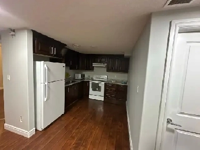2 Bedrooms Basement with separate entrance. Image# 2