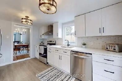 Detached Home in Oshawa for $699,000 – $136K Below Market Avg Image# 1