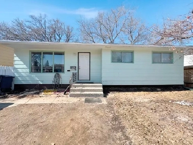 4-Bedroom Home with Garage & Finished Basement in Warman Image# 4