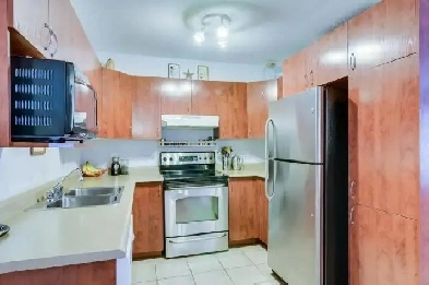 LOCATION APPARTEMENT/CONDO 2 CHAMBRES LONGUE DURÉE Image# 1