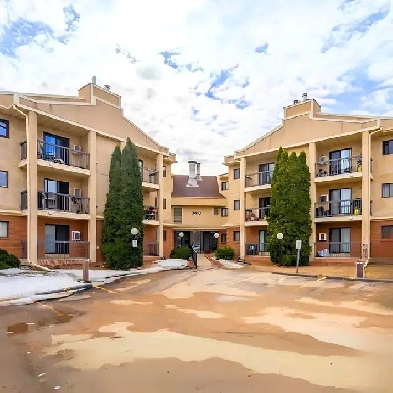 Modern & Spacious Condo – University Park! Image# 1