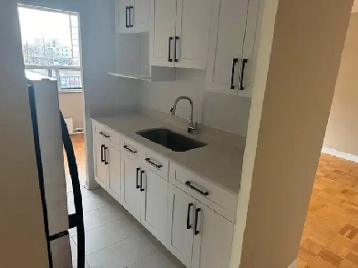 looking for room mate. room for rent Image# 2