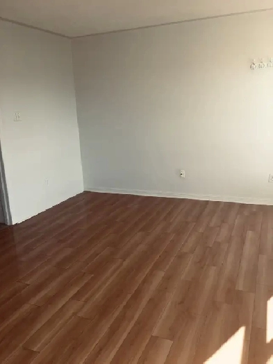 Rooms are available for rent, very spacious with a private washr Image# 1