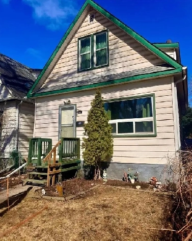 2-Bedroom House in Crescentwood Image# 1