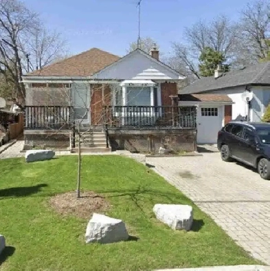 Willowdale 3 bedroom first level bungalow for rent Image# 1