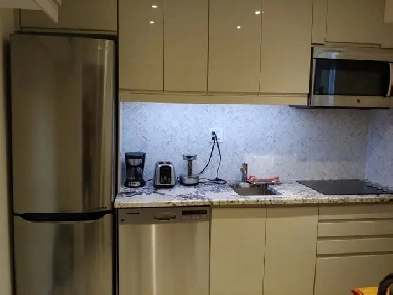 MODERN/RENOVATED/2 bedroom ap. AVAILABLE May 1,2025 Image# 6
