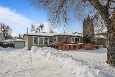 3-Bedroom House in Fraser's Grove Image# 1