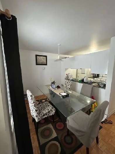 Roommate Wanted – $810/month – Shared Apartment – Growth Mindset Image# 1