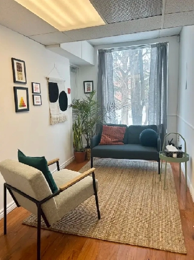 yorkville therapy office for sublet Image# 1