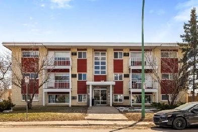 Apartment Condo for Sale - 11-1811 8th Avenue North Image# 1